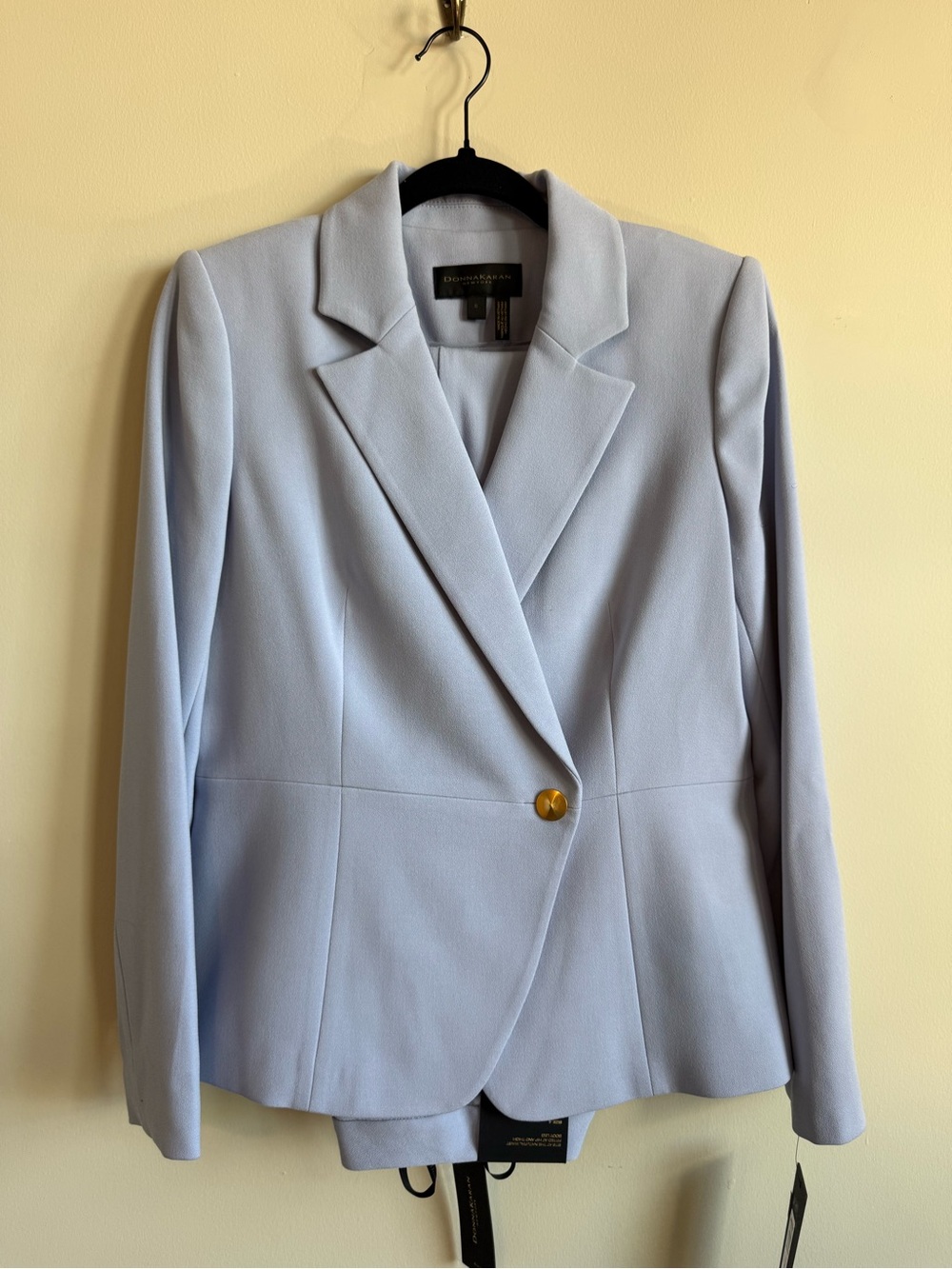 Donna Karan Light Blue Single-Button Suit, Blazer size 6, Slacks size 4